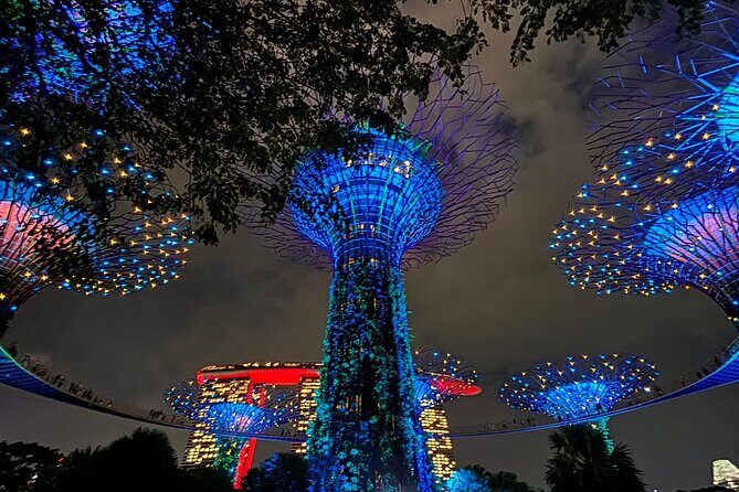 2 Pax Bundle Singapore River Cruise and Stunning Light Shows - Why this 5:30 pm night circuit works so well