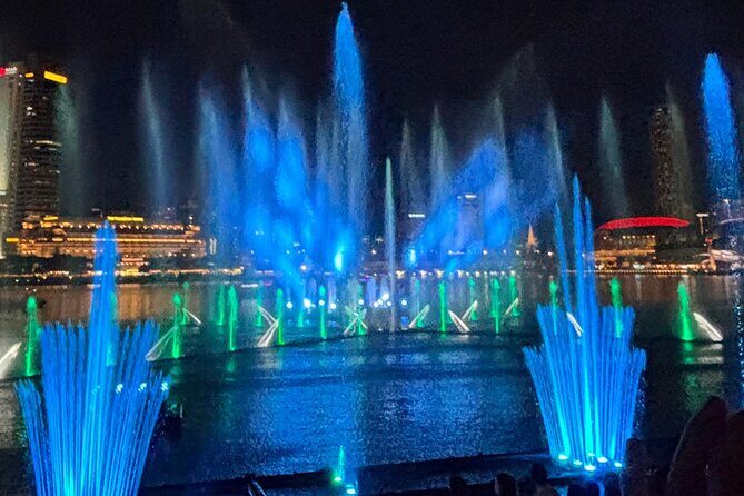 2 Pax Bundle Singapore River Cruise and Stunning Light Shows - Who should book this Singapore River + lights combo