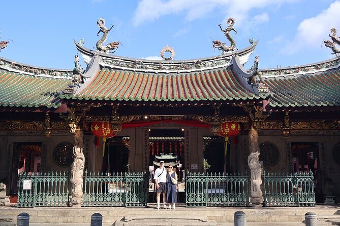 4-hour Chinatown, Little India, and Arab Street Walking Tour - Price and logistics: what you’re paying for (and what you aren’t)