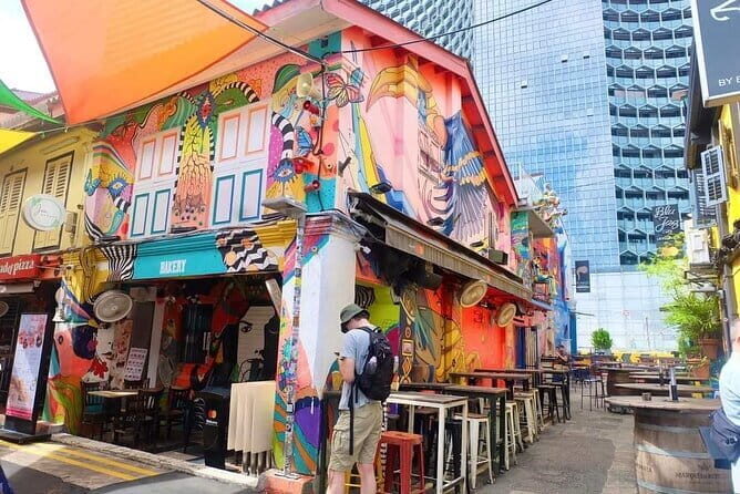 5 hours Little India, Kampong Glam, Chinatown with 9 Food Tasting - How the guide storytelling improves the food stops