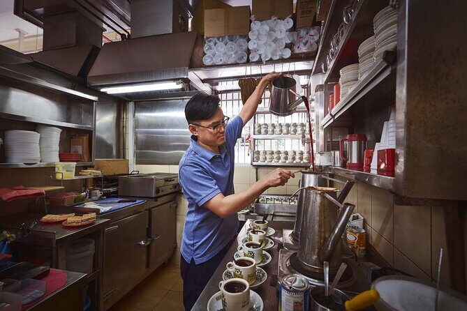 Authentic Singapore Street Food Tour - Custom spice, diet needs, and must-try requests