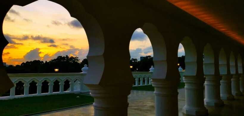 Botanic Gardens & Tiong Bahru Walking Tour with Breakfast - Duration and Pacing: A 3.5-Hour Morning That Doesn’t Drag