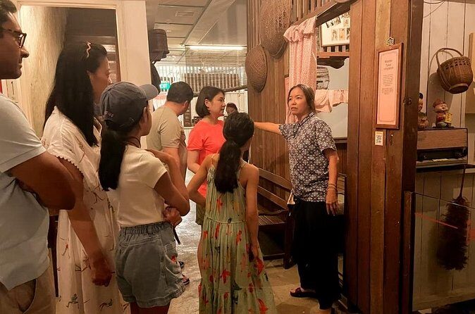 Chinatown Heritage Centre Tour Experience - Guide styles and 90-minute pacing: what makes the tour memorable