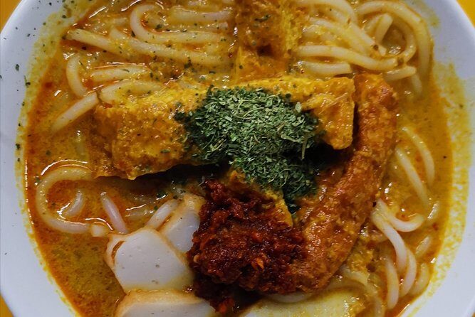 Cultural Experience with Food Tastings - Why Chinatown Food Tells the Singapore Story