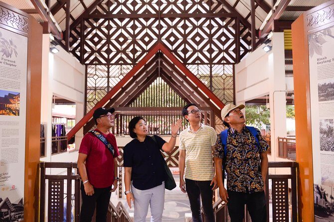 Drinks & Bites in Singapore Private Tour - Who this private Geylang tour suits best
