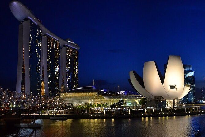 Fabulous Night-Out Private Tour in Singapore - The real value: a tight night loop without transit headaches