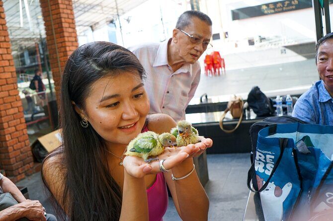 Feel the Heartbeat: A Singapore Chinatown Walking Tour - Key highlights to look for