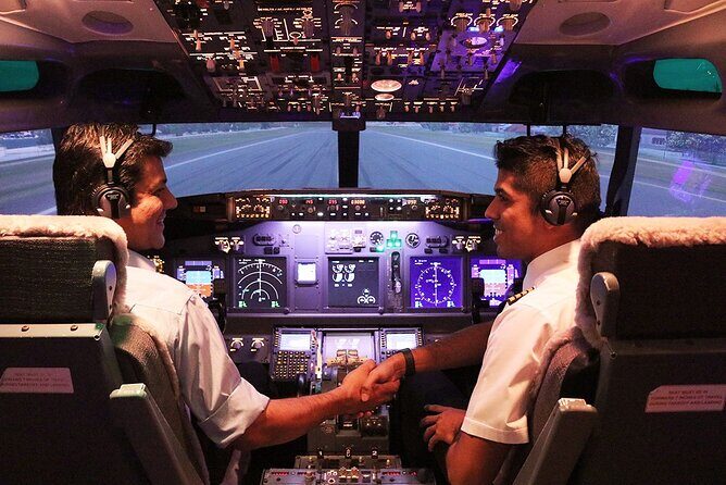 Flight Experience Singapore - Who this Boeing 737 simulator in Singapore is perfect for