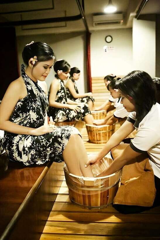 From Singapore, Batam Heritage Day Tour with Lunch & Massage - Batam Pastry Layer Cake: A Taste You Can’t Skip