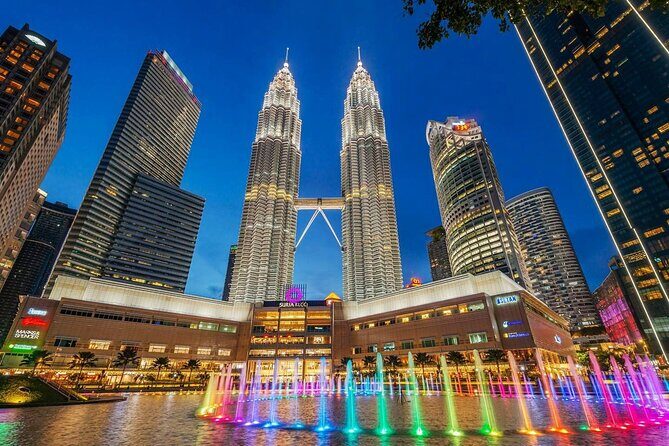 From Singapore: Private Kuala Lumpur / Malacca tour + SKY DINING - Malacca add-on: a smart way to get Malaysia’s colonial layer
