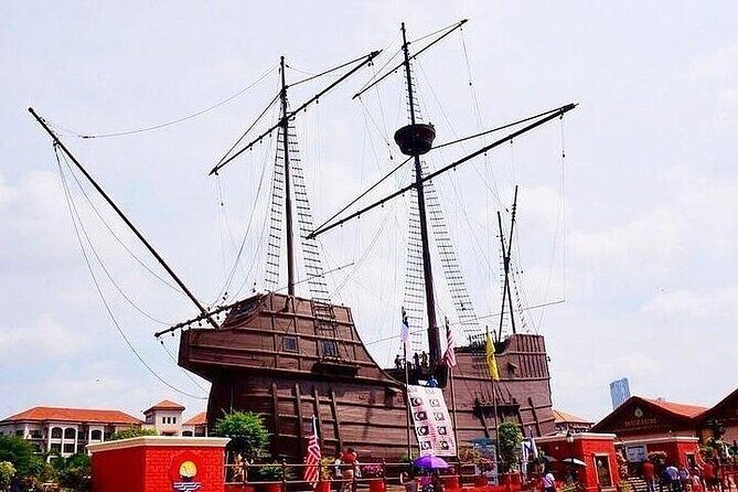 From Singapore: Private Malacca day tour (via drive-thru border) - Why This Singapore-to-Malacca Day Trip Works So Well
