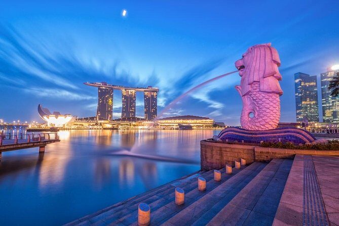 Gardens by the Bay with 2 Flower Dome + Marina Bay Sands Skypark - Flower Dome: Mediterranean-style climate in a walkable glass world