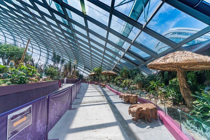 Gardens by the Bay with 2 Flower Dome + Marina Bay Sands Skypark - The human factor: private driver support vs. self-guided walking
