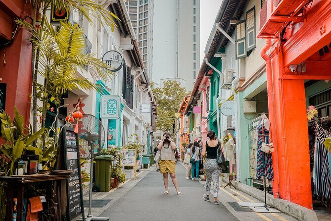 Highlights of Singapore Instagram Walking Tour - Clarke Quay and Hill Street Building: Your First Two “Okay, Wow” Stops