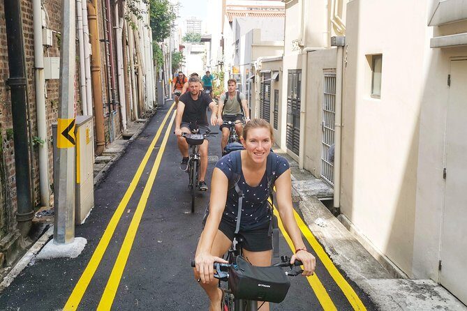 Historical Singapore Bike Tour on Full-Sized Bicycles - The Chinatown Complex coffee-shop break: snack logistics that actually help