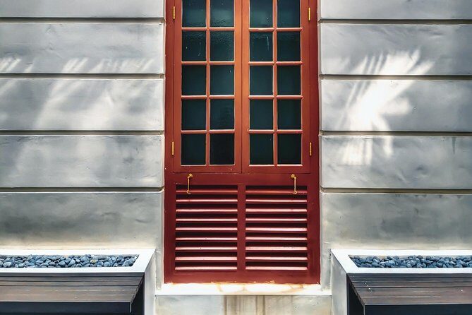 #instawalk: Bugis, Waterloo, Kampong Glam - Sri Krishnan Temple: colorful details with a learning component