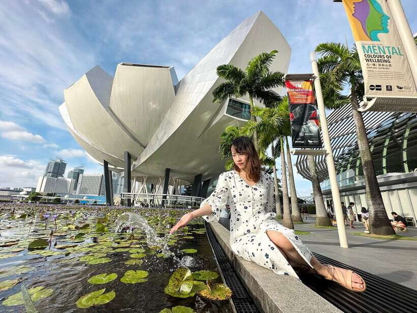 Instawalks of Iconic Singapore Photography Services - What to bring for better photos in Singapore daylight