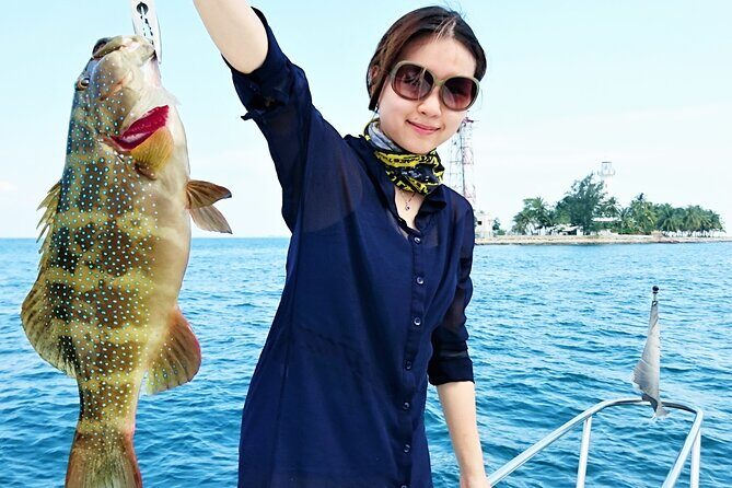 Join-in Yacht Fishing at the Southern Islands of Singapore - Stop 1: Lazarus Island—A First Taste of Southern-Waters Views