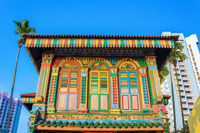 Kampong Glam and Little India Join-in Walking Tour - Haji Lane: street art, small shops, and a pilgrim past