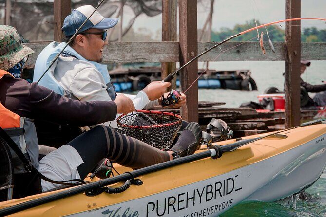 Kayak Fishing Tour in Singapore, Pasir Ris and Pulau Ubin Kelongs - The kayaks: comfort and control with Hobie pedal tech