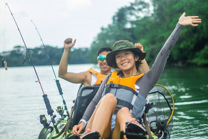 Kayak Fishing Tour in Singapore, Pasir Ris and Pulau Ubin Kelongs - Beginner-friendly coaching, not a test