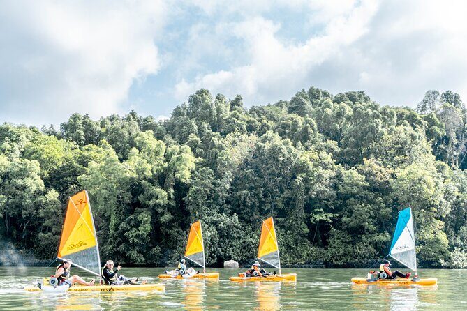 Kayak Sailing in Singapore, Mangrove, Kelong & Pulau Ubin, Seafood Meal Included - Kelong lunch: a floating fish farm meal you don’t just watch