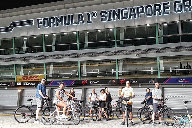 Marina Bay Night Cycling Tour - Pedaling past daily life in Kallang Riverside Park