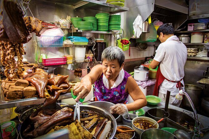 Nostalgic Chinatown of Singapore - Maxwell Food Centre: a smart finish for your afternoon plans