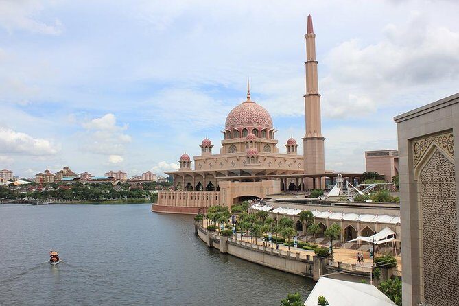 Now Everyone Can Visit KL 16hrs Private Tour from Singapore - Batu Caves: limestone views, Tamil shrines, and a climb plan
