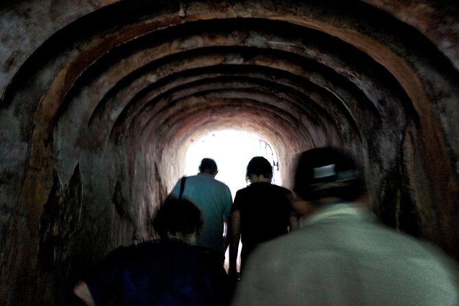 Of Graves, Guns & Battles™: A Tour of Fort Canning Hill - Weather and What to Bring (Singapore-Style, Not Paper Notes)