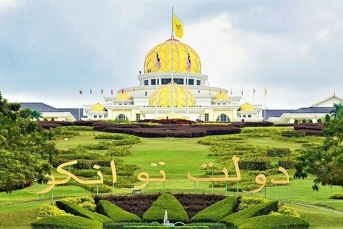 Private 2-day tour: Thailand, Malaysia & Indonesia (3 countries) from Singapore - Aiyerweng Skywalk: the longest SEA skywalk at 600 meters