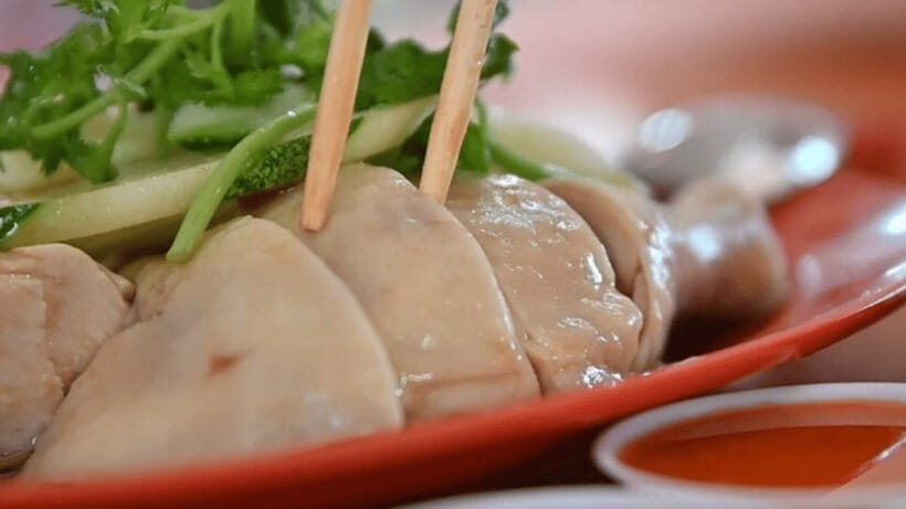 Private Chinatown Heritage Tour with Best 8 Local Tastings - Chinatown Complex: architecture and food energy all in one place