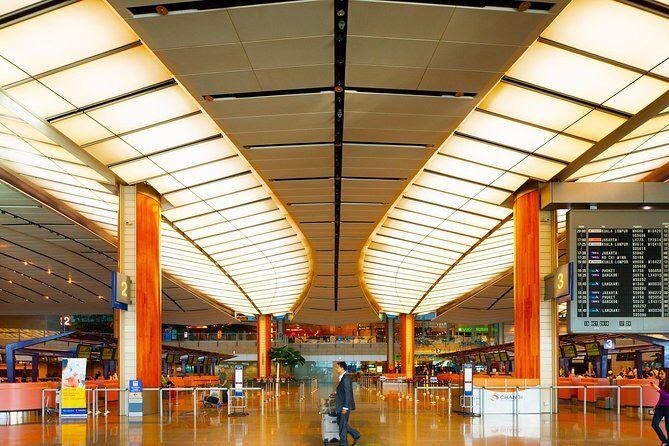 Private Customised Singapore Airport Layover Tour By Car - Civic Core Stops: St Andrew’s, City Hall, National Gallery
