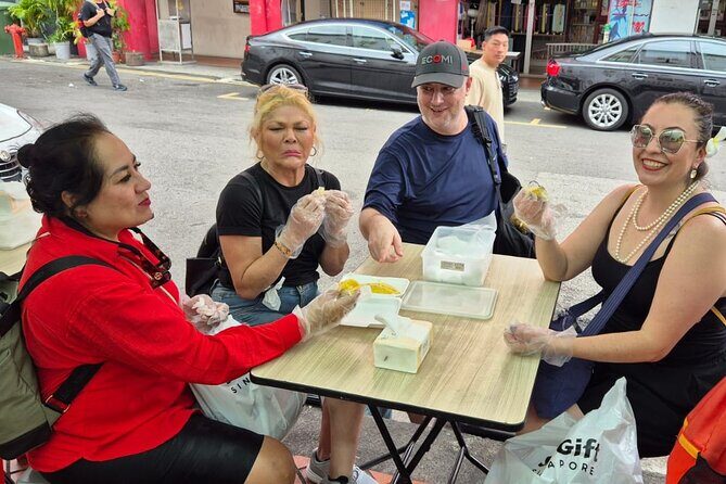 Private Customized Walking Tour with English Tour Guide - How private customized walking tours work in Singapore