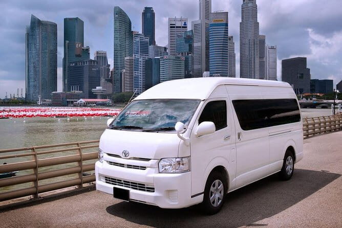 Private Limousine Service in Singapore - What to expect from the chauffeur and car experience