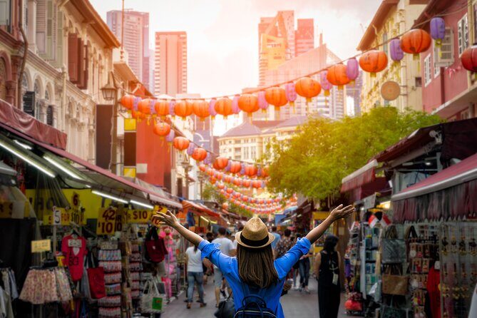 Private Singapore Chinatown, Little India and Temples Guided Tour - Sri Mariamman Temple: the oldest Hindu temple in Singapore, still active