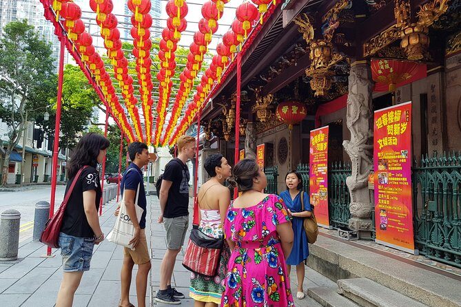 Private Singapore Walking Tour: City Highlights & Hidden Gems - Meeting Points and Pickup Options That Change the Start Time