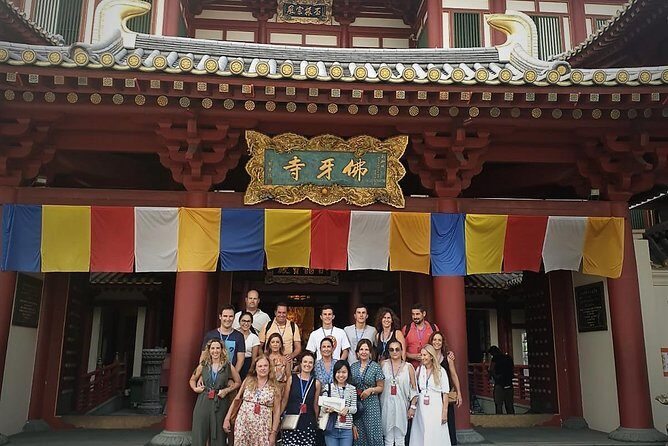 Private Singapore Walking Tour with a Local- Half day or Full Day - Full day (6 hours) expansions: Queenstown, Kampong Glam, or Civic District