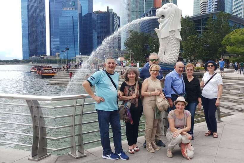 Private Street Art Tour in Singapore - What you’ll see: murals, graffiti-like work, and installations