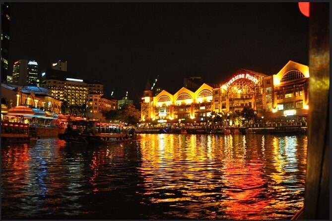 Private Tour Singapore Nighttime sightseeing + River Cruise(Max6) - A night route built for 6:00 pm energy (and less stress)