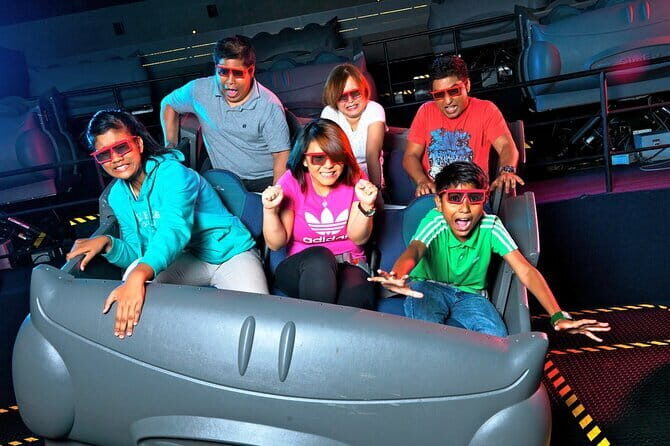 Sentosa Island Escapade with Roundtrip Transfers - S.E.A. Aquarium (Singapore Oceanarium): your big animal block