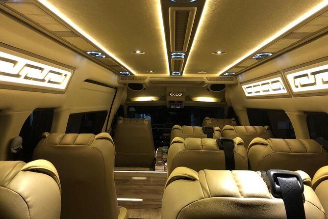 SG Cruise Arrival Transfer to Changi Airport - Meeting Your Captain: The Sign-And-Go System