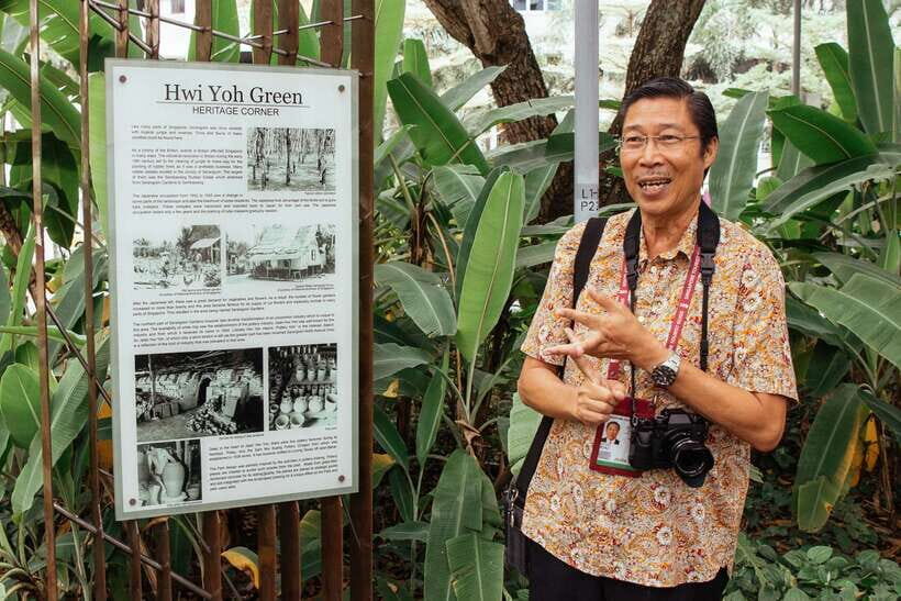 Singapore: 2.5-Hour Private City Tour Off the Beaten Track - Meeting Up (Exit E) and How to Prepare for 150 Minutes on Foot