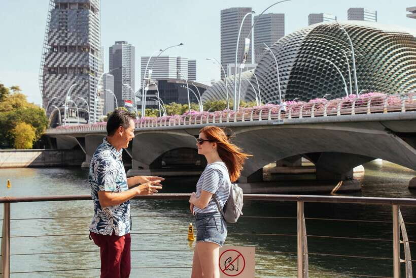Singapore: 7-Hour Full Coverage Private Tour with a Local - Getting around on taxi and MRT without burning time