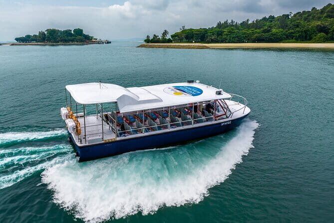 Singapore - Albatross Speedboat Adventures Cruising in Sentosa - Quick hits before you go