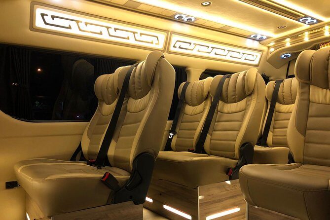 Singapore Arrival Ground Transfer in Limo-Bus - Timing Rules at Changi: Grace Periods and What They Mean for You