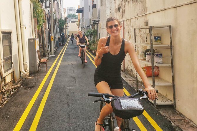 Singapore Bike and Bites Food Tour - Chinatown on the bike: fast orientation plus real food-stall energy