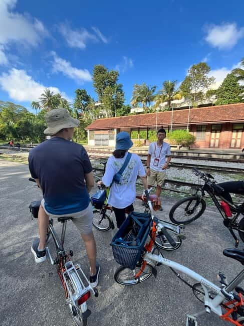 Singapore Brompton Bike Tour from Rail Corridor, with food! - Key Things That Make This Singapore Brompton Tour Worth It