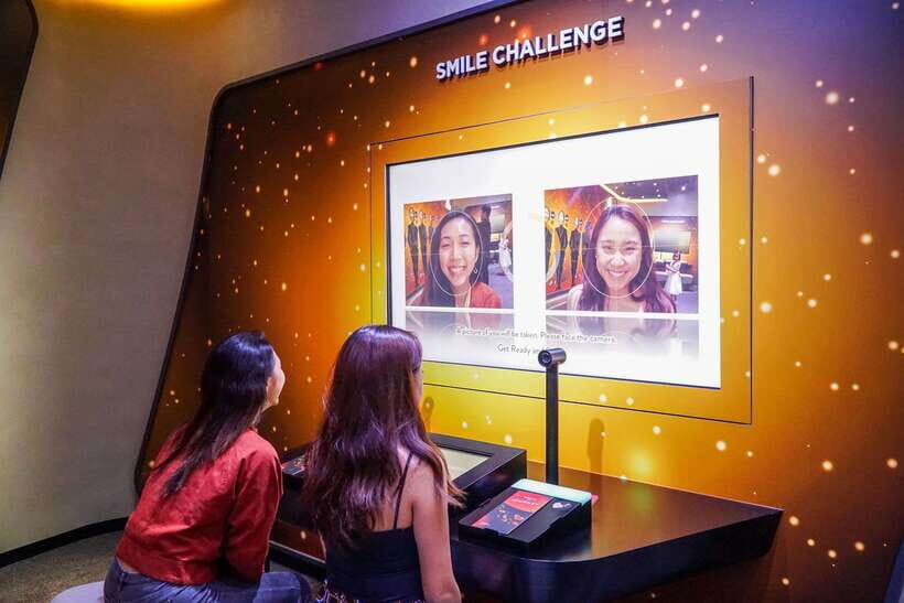 Singapore: Changi Experience Studio Ticket at Changi Airport - Journey Through Aviation Time: History and Airport Operations