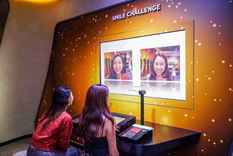 Singapore: Changi Experience Studio Ticket at Changi Airport - Pilot Planes and Terminal Navigation VR: The Part Most People Remember